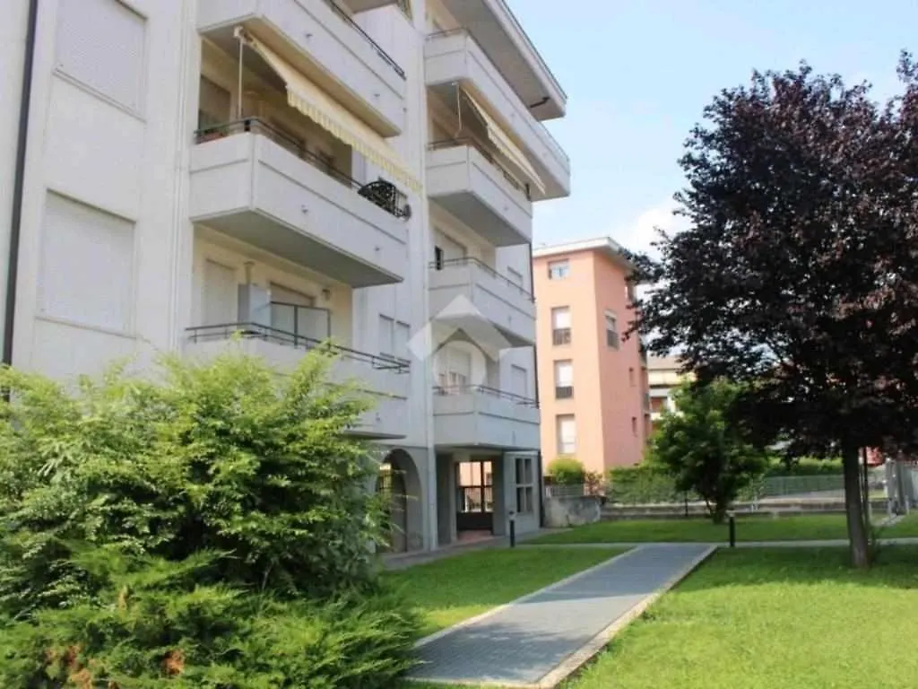 Apartment Delizioso Appartamento Verona
