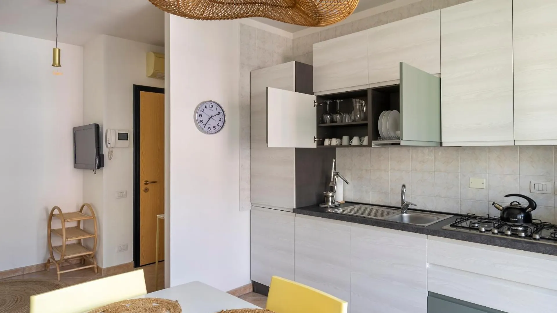 Apartment Delizioso Appartamento Verona